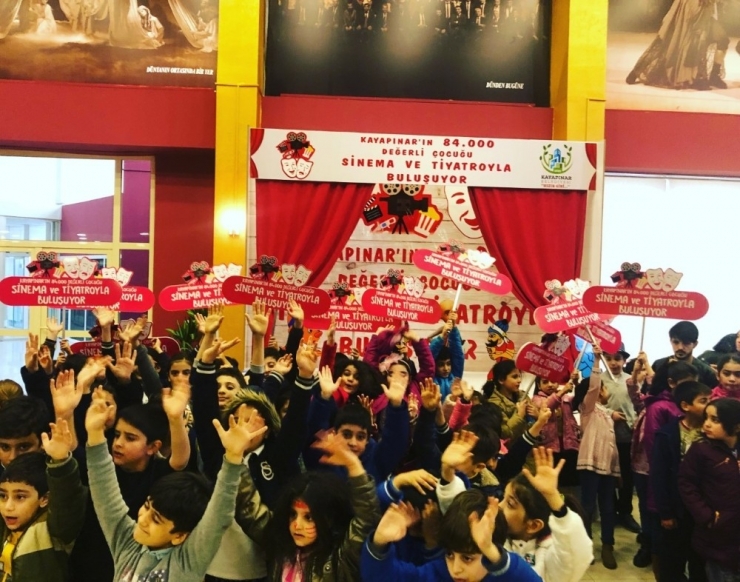 Kayapınar’ın 10 Bin Değerli Çocuğu Tiyatro İle Buluşuyor