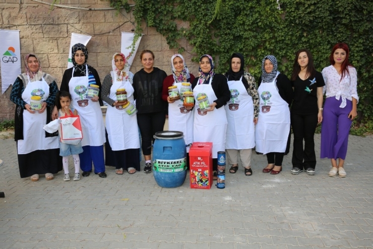 Karaköprü’de Kadınlara Geri Dönüşüm Anlatıldı