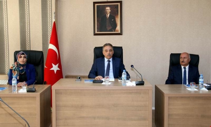 Hakkari’de Tarım Projeleri Tanıtım Toplantısı Yapıldı