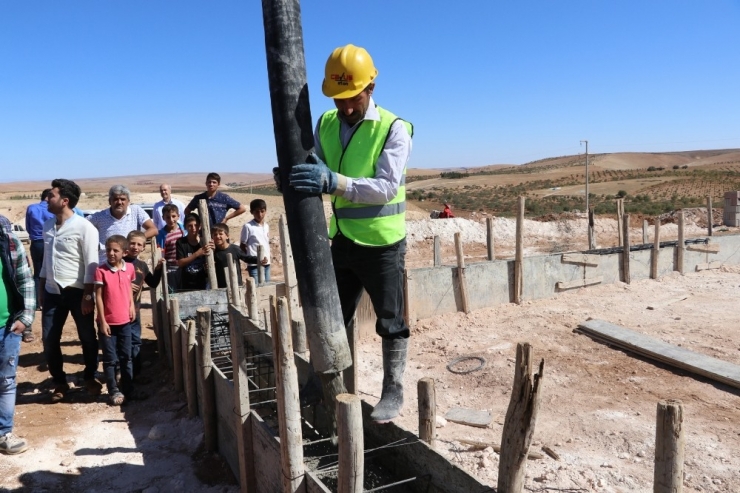 Karaköprü’de Gençler İçin Sentetik Çim Saha Yapılacak