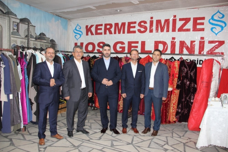 Öğrenciler Açılan Kermes