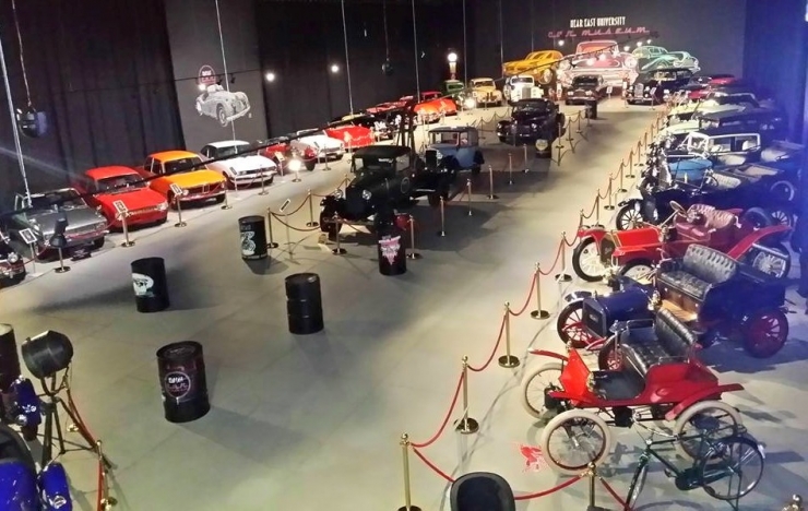 Araba Tutkunları Kıbrıs Araba Müzesi’ne Akın Ediyor