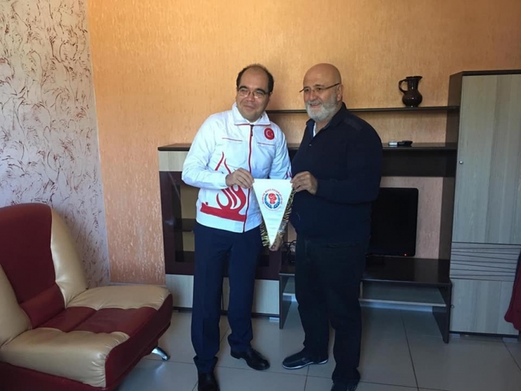 Yıldız Milli Boksörler Rusya’ya Geldi