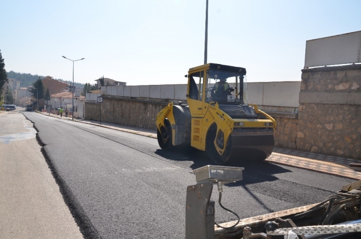 Kapsamlı Asfalt Çalışmaları Devam Ediyor
