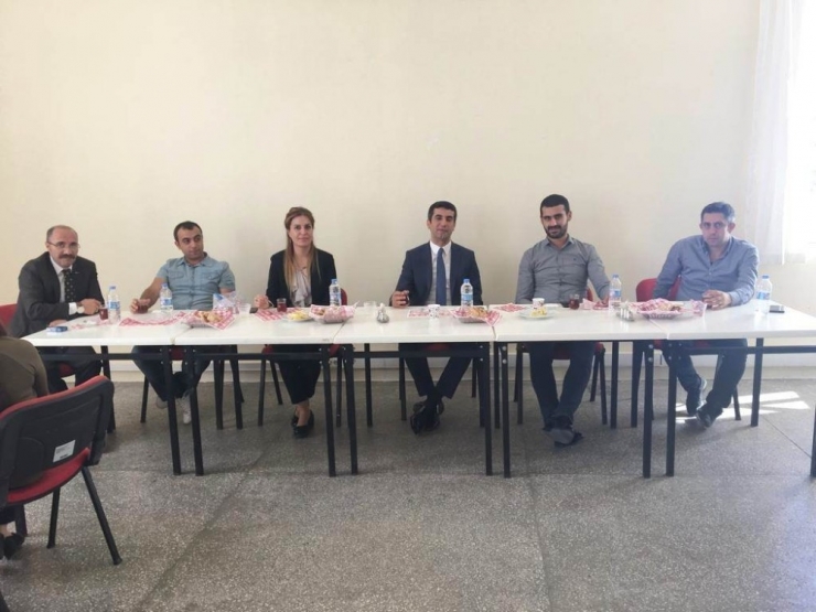 Kaymakam Kazez;"çemişgezek İlçesinin Eğitimi De Meşhur Diyebiliyoruz"