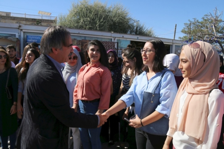 Nevşehir Hacı Bektaş Veli Üniversitesi 1. Sınıf Öğrencilerine ‘Geleneksel Uyum Gezisi’ Düzenlendi