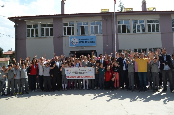 Öğrenciler Karahisar Gençlik Merkezi Etkinliğinde Doyasıya Eğlendi