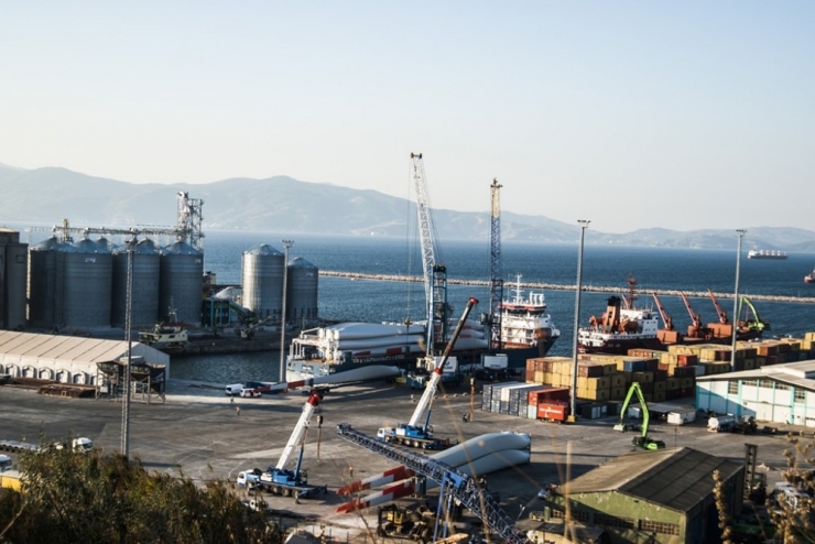 Bandırma Limanından Her Gün 12 Ro-ro Gemisi Kalkıyor