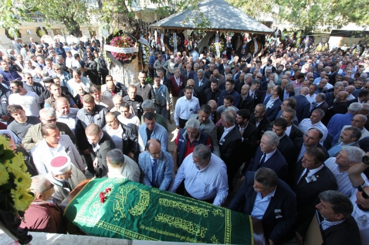 İşadamı Kemal Yavuz Son Yolculuğuna Uğurlandı
