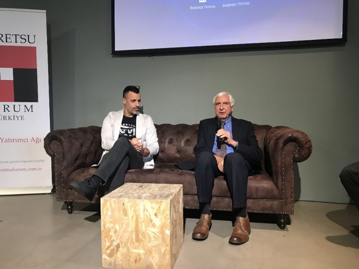 "Kendinizi Yenilemezseniz, Dünyaya Ayak Uydurmazsanız"