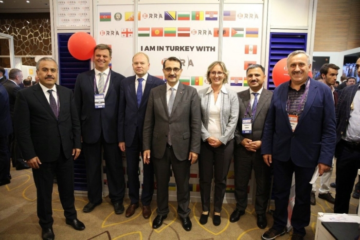 Bakan Dönmez: "Sektörün Enerji Piyasasına Güveni Devam Ediyor"