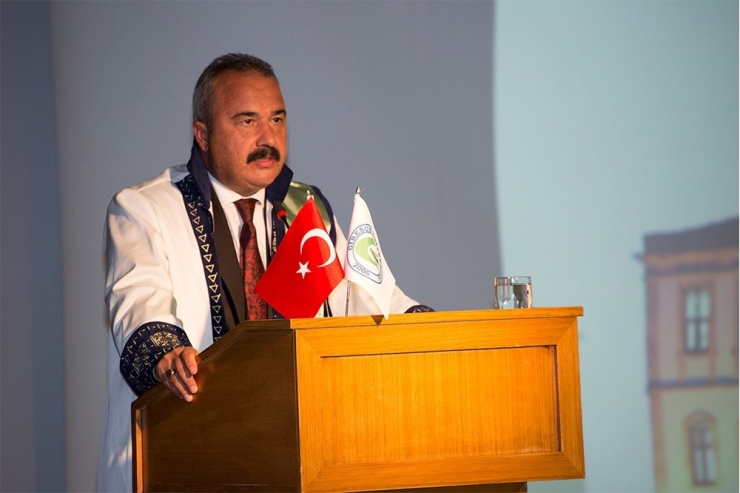 Giresun Üniversitesi’nin 2018-2019 Akademik Yılı Düzenlenen Törenle Açıldı