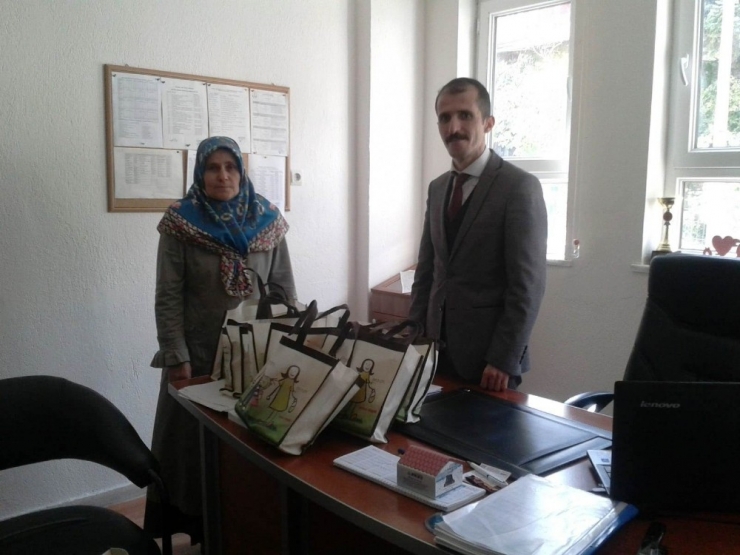 Eğirdir’de “Kütüphanemiz Bize Geliyor” Projesi