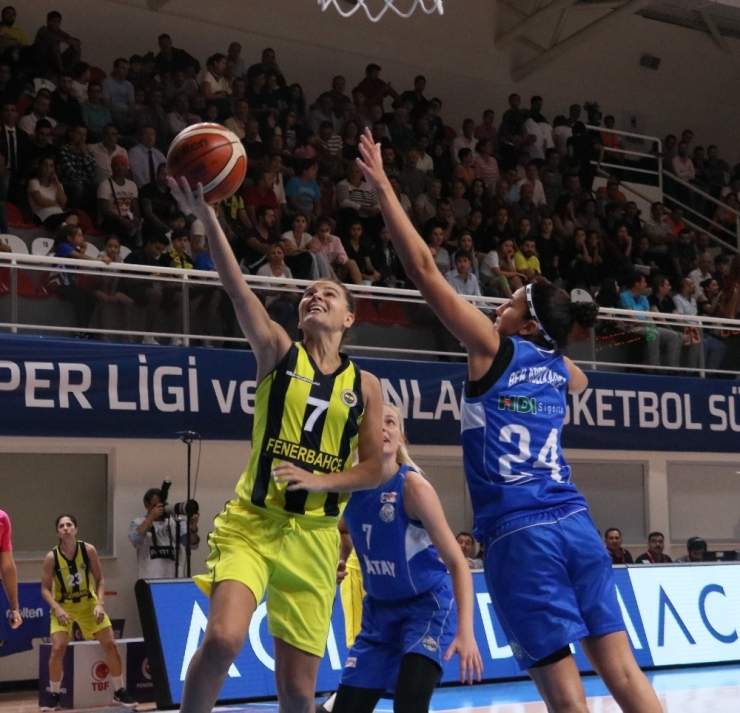 Kadınlar Cumhurbaşkanlığı Kupası Fenerbahçe: 25 - Hatay Büyükşehir Belediyespor: 28 (İlk Yarı Sonucu)