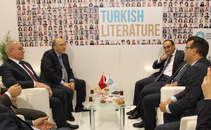 70. Frankfurt Kitap Fuarı Kitapseverleri Bir Araya Getiriyor