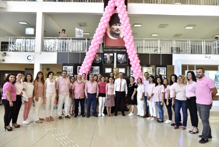 Muratpaşa Meme Kanserine Dikkat Çekti