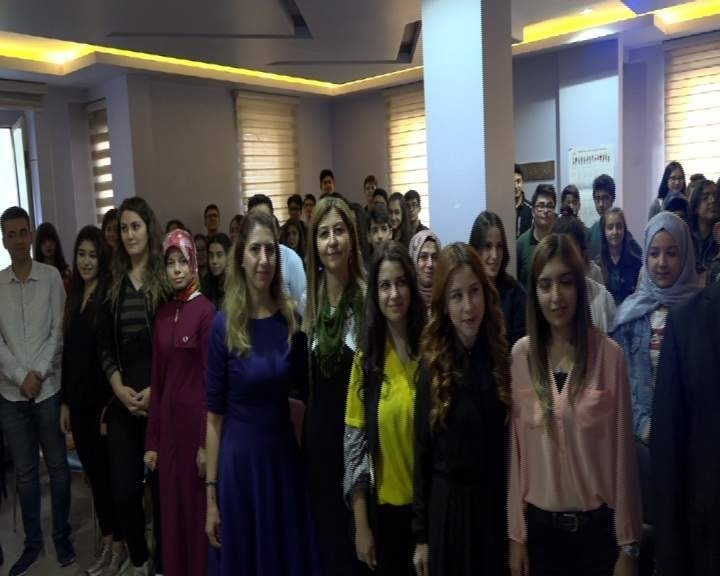 İl Sağlık Müdürlüğü’nden 10 Ekim Dünya Ruh Sağlığı Günü’nde Gençlere Ve Ailelere Seminer
