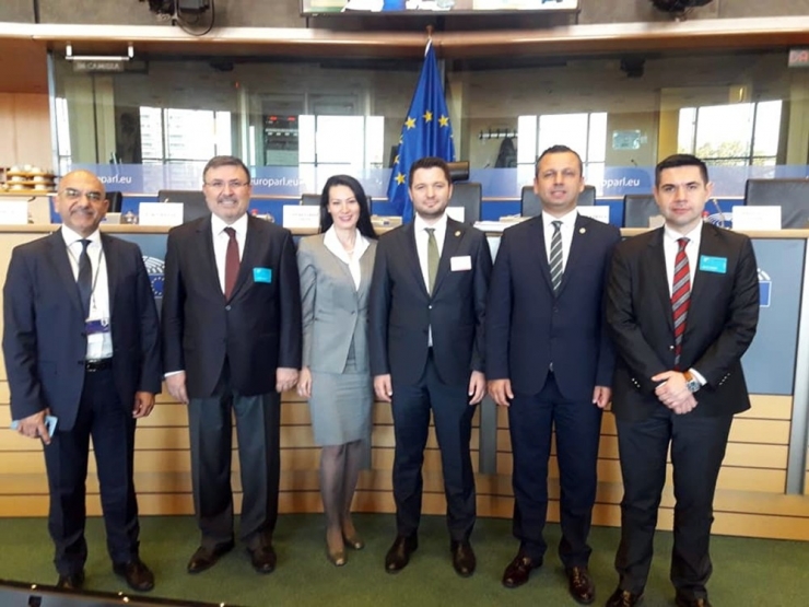 Chp’li Erbay: “Türkiye Olmadan Güçlü Bir Ab Olmaz”