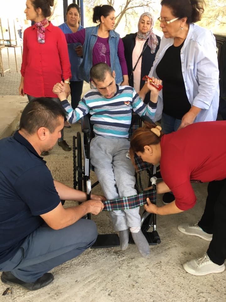 Adnan, Artık Dışarı Çıkabilecek