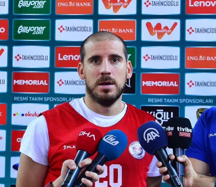 Quino Colom: “Bahçeşehir’in Seçmemin Nedeni Projesi Beni Heyecanlandırdı”