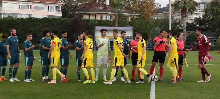 Fenerbahçe, Hazırlık Maçında İstanbulspor’u 3-0 Mağlup Etti