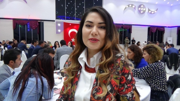 Hakkari’ye Yeni Atanan Öğretmenler Yemekte Buluştu