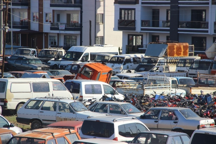 Edremit’te Hurda Araçlar Toplama Merkezi Kuruldu