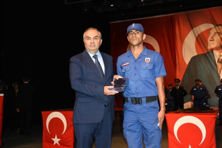 Başkan Ay, Askerlerin Yemin Törenine Katıldı