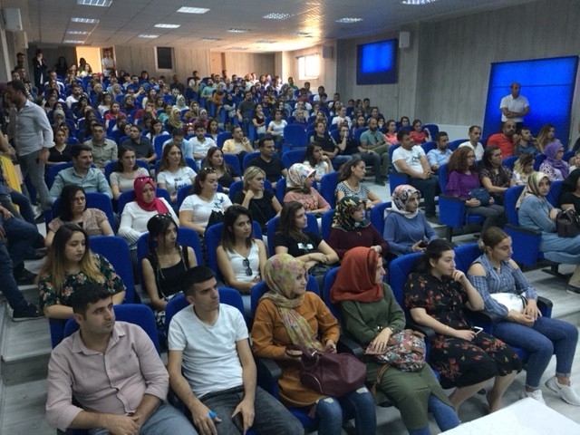 Hakkari’de Öğrenmen Ve Sürücülere Trafik Eğitimi