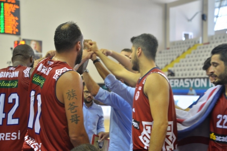 Karesispor’un Rakibi Banvit Kırmızı