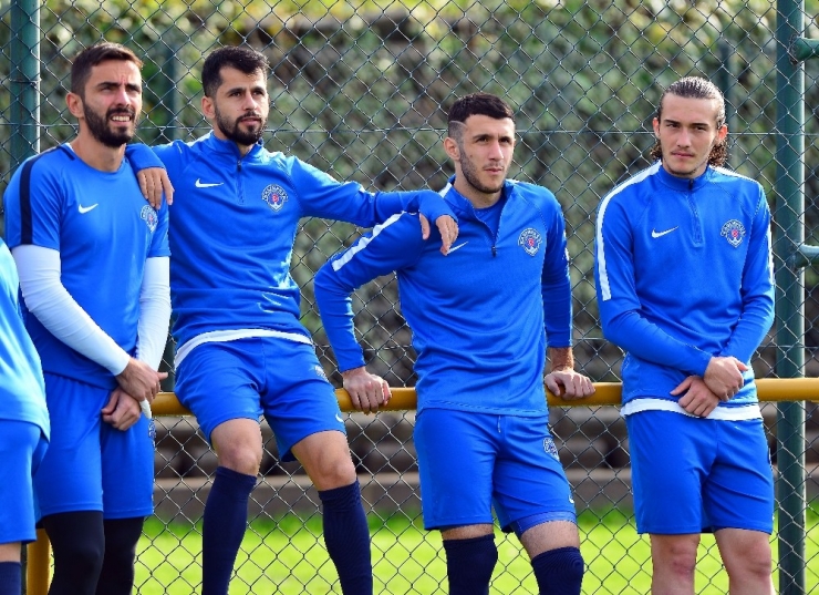 Kasımpaşa, Akhisarspor Maçı Hazırlıklarını Sürdürdü