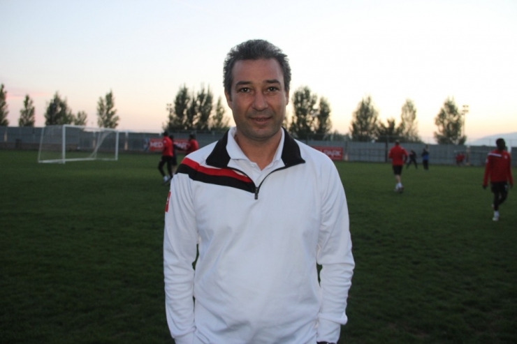 Orhan Kaynak: “Birçok Kulüp Gibi Bizim De Durumumuz Sıkıntılı"