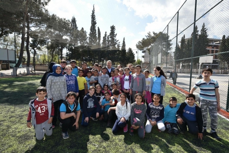 Okul Bahçeleri Spor Alanına Dönüştü