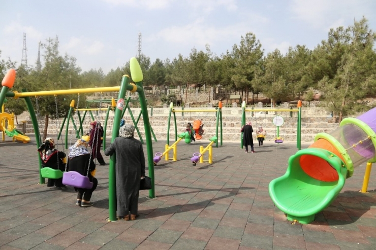 Belediye Tesislerine Halk Ziyareti Sürüyor