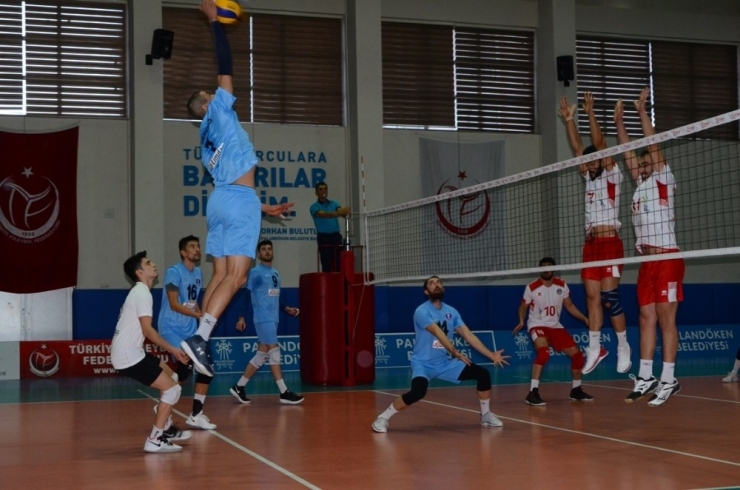 Palandöken Belediyespor Voleybol Takımı 2’de 2 Yaptı