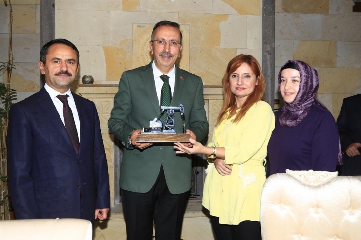 Ak Parti Batman Kadın Kolları Yönetici Ve Üyeleri Nevşehir’de