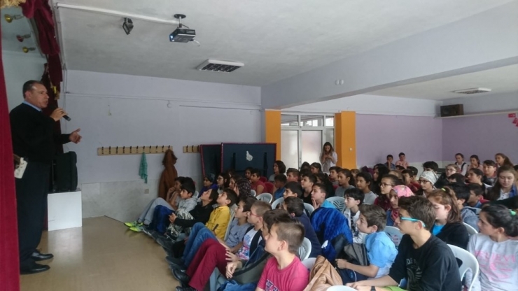 Çocuklara Trafik Bilinci Aşılanıyor