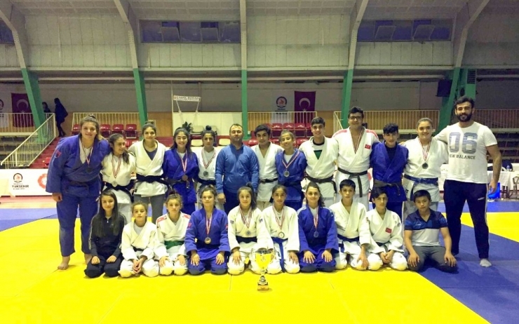 Denizli’de, Salihli Fırtınası Esti