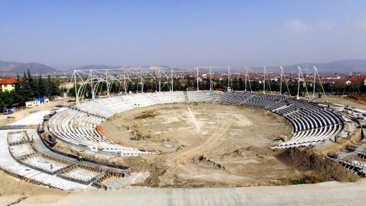 Türkiye’nin İlk Güreş Alanı Ve Spor Kompleksi Isparta’da Yükseliyor