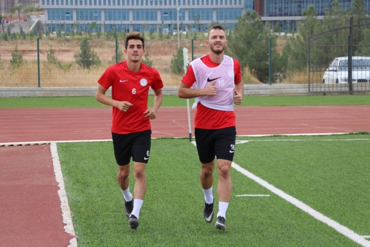 Karbel Karaköprü Belediyespor’ Da Hedef Galibiyet