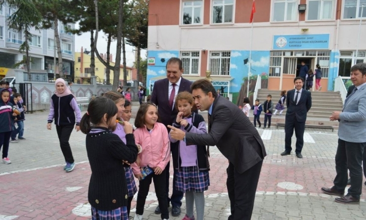 Kaymakam Kaya’nın Okul Ziyaretleri