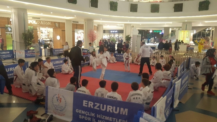 Mng Avm’de Spor Gösterileri