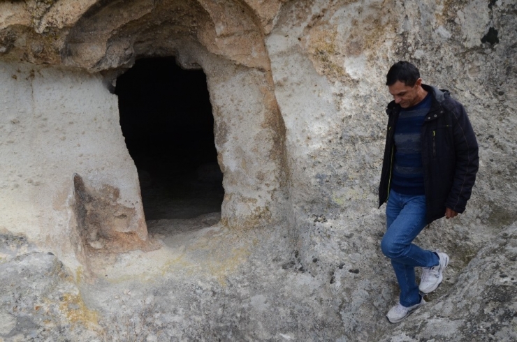 Roma Dönemi’nden Kalan Gizli Kilise Özellikleriyle Şaşırtıyor