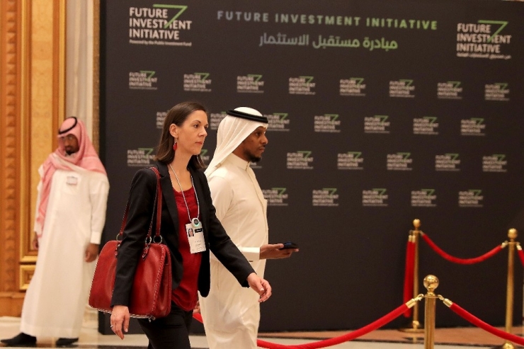 Çöldeki Davos’ Boykotlara Rağmen 50 Milyar Dolarlık Anlaşmalarla Başladı