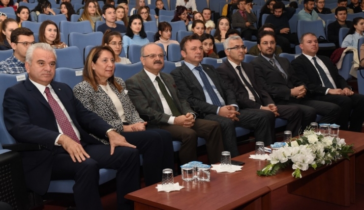 Esogü’de ’Eskişehir İş Dünyası Zirvesi’ Düzenlendi