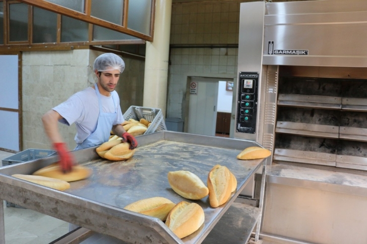 Kocaeli’nin En Ucuz Ekmeği Körfez’de