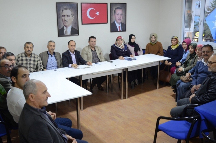 Belediye Başkanı Fatih Bakıcı, Partisinin Bilgilendirme Toplantısına Katıldı