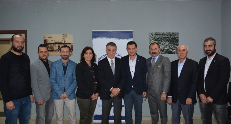 Ahmet Ağaoğlu: "Ben Trabzonspor’a Hizmet Etmek İçin Geldim"