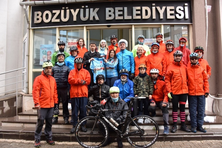 Başkent Ankara’ya Yola Çıkan Bisikletli Grup Bozüyük’te