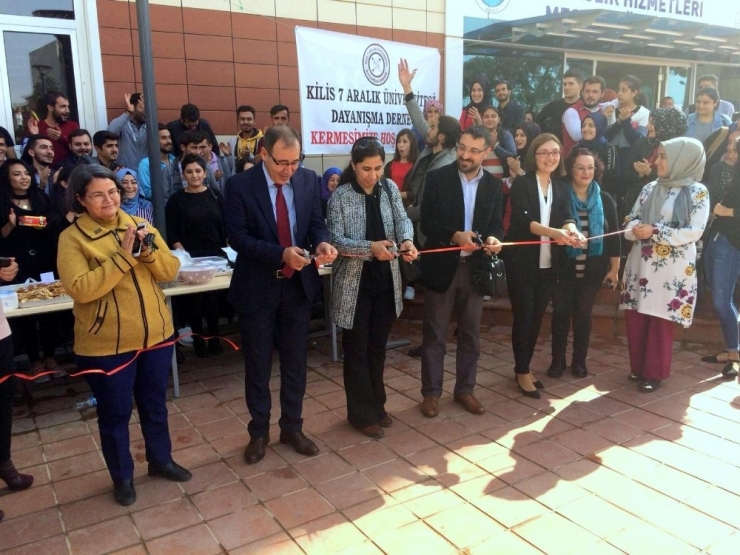Üniversite De Kermes Düzenledi